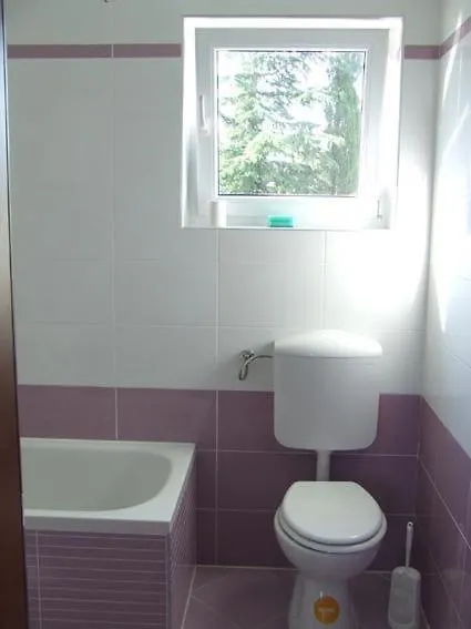 Helle Wohnung In Selce Mit Terrasse Croatia