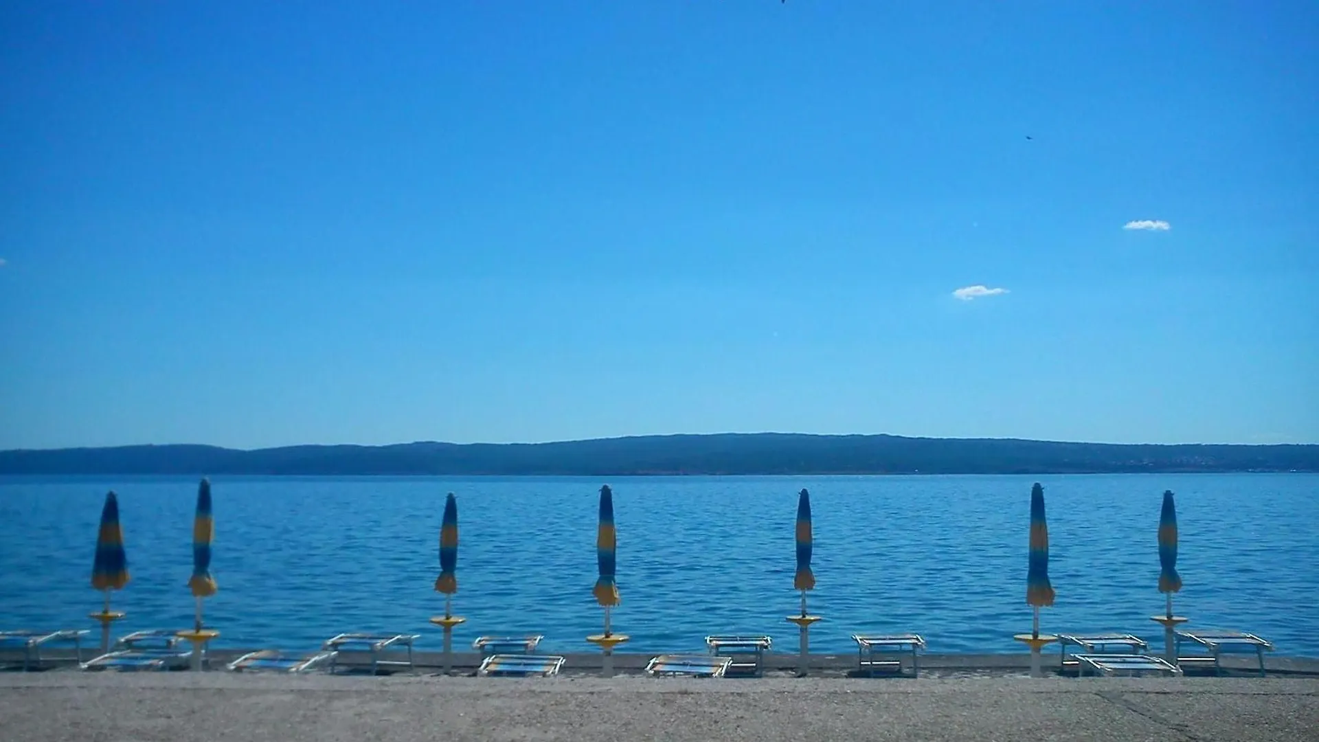 Helle Wohnung In Selce Mit Terrasse Croatia