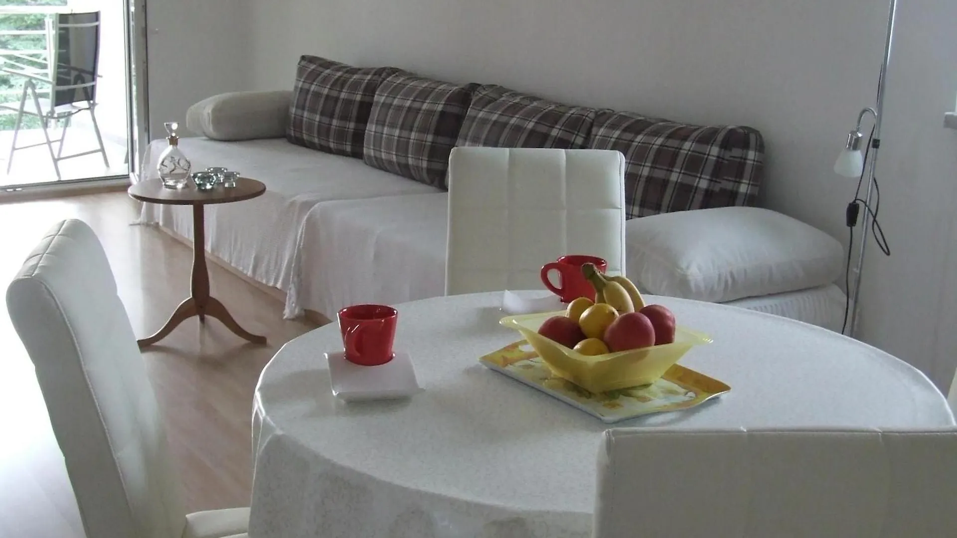 Helle Wohnung In Selce Mit Terrasse 0*,