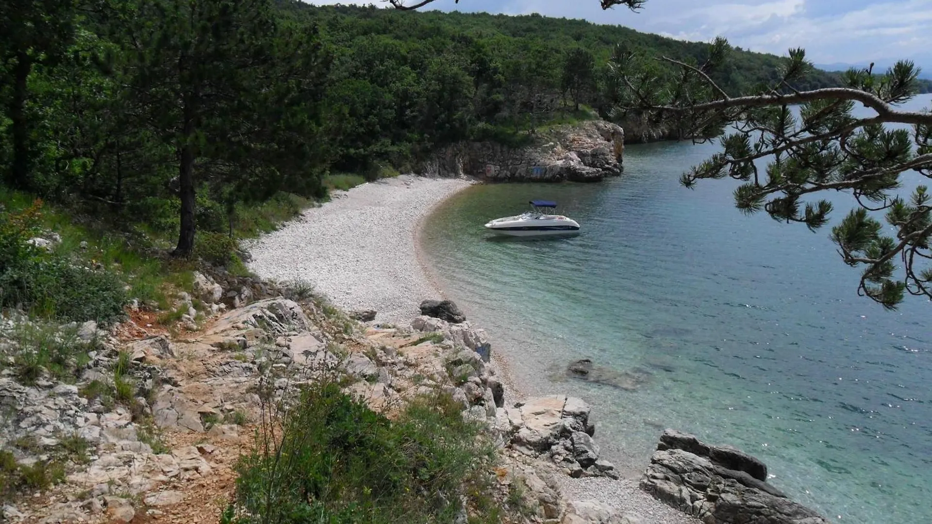 Helle Wohnung In Selce Mit Terrasse 0*,  Croatia